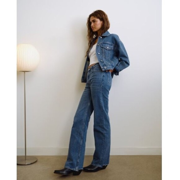 Abercrombie & Fitch Denim - Abercrombie & Fitch The 90's Relaxed Jean Ultra High Rise Size 31 / 12 Long